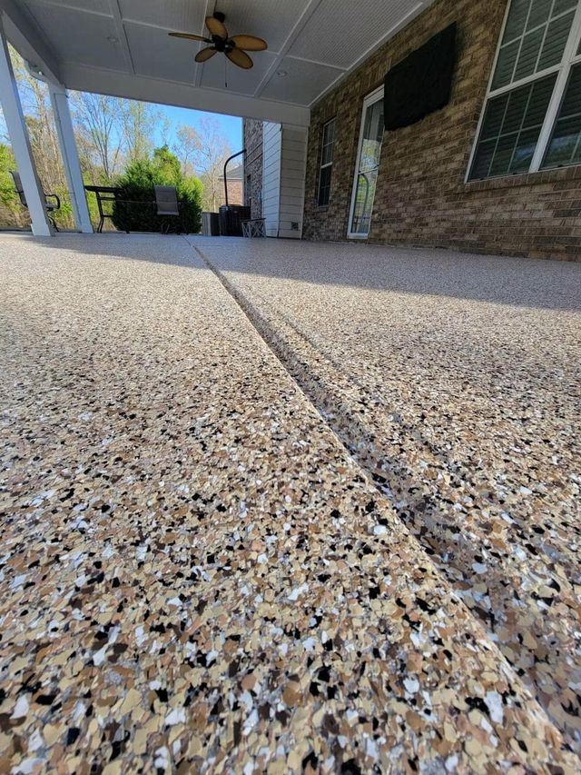 Tan flake, covered porch: flake system floor, outdoor